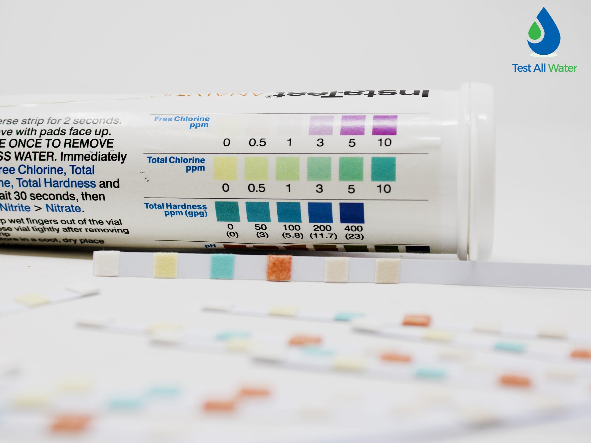 La Motte Insta-Test 6-Way Drinking Water Test Strips.