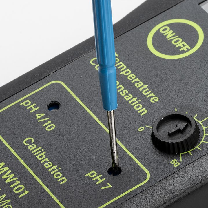 Milwaukee MW101 PRO pH Meter