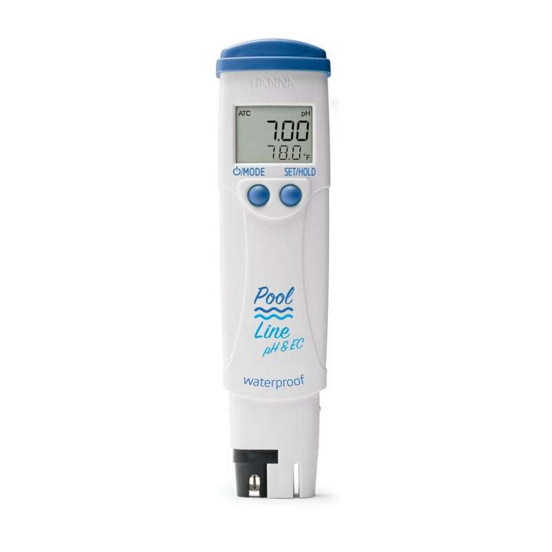 Hanna Instruments POOL TEST 8 Professional Testing Kit for Pools and Hot Tubs