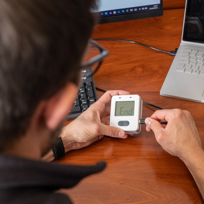ThermaData® Thermistor Loggers | Probe or Room Sensor with external sensor