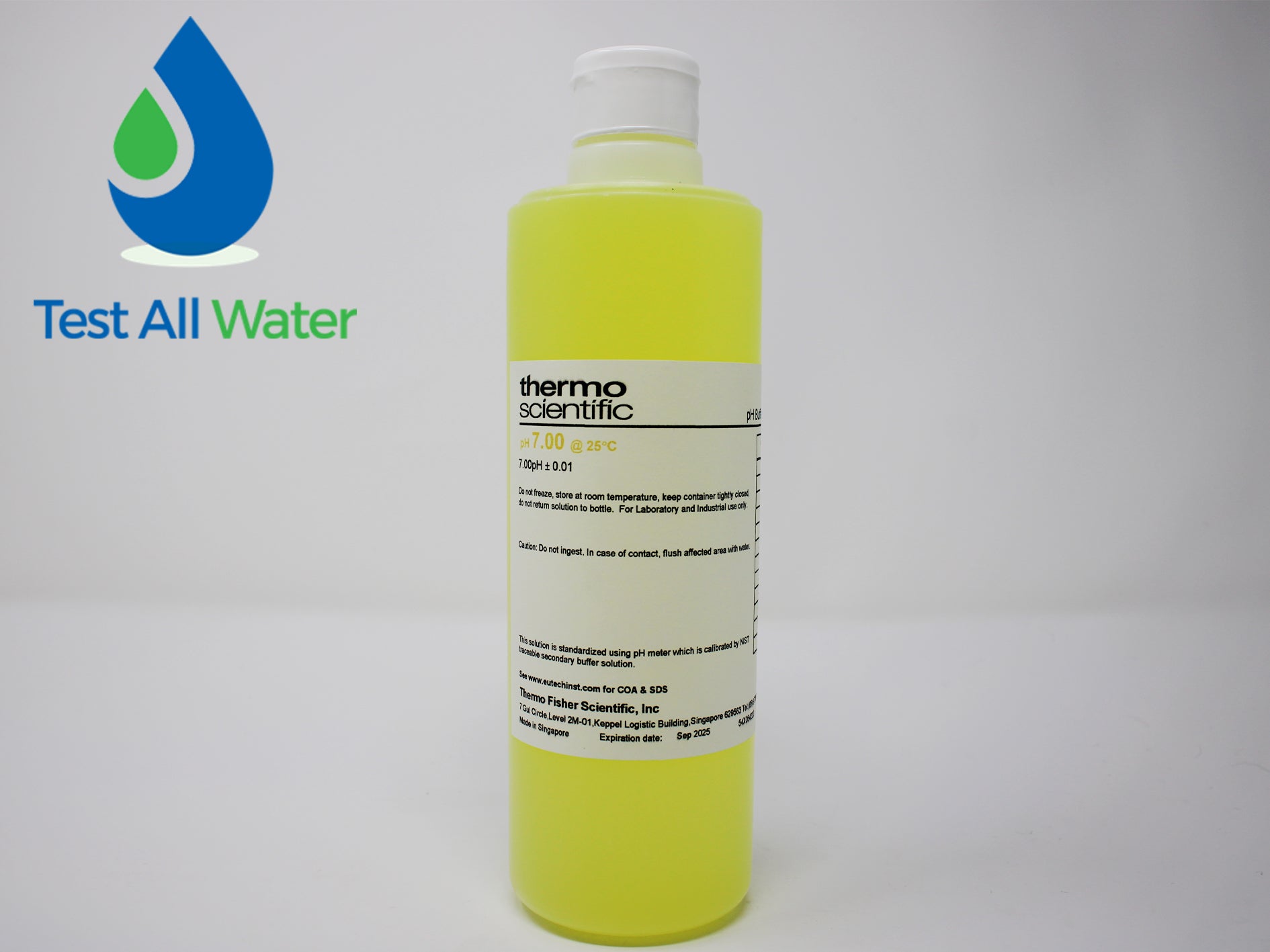 Eutech pH 7.00  Buffer Solution - 480ml