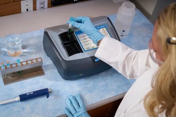 Hach DR3900 Spectrophotometer with RFID Technology