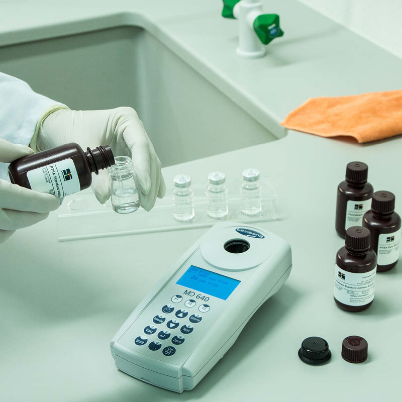 Lovibond MD 640 Photometer and Fluorometer