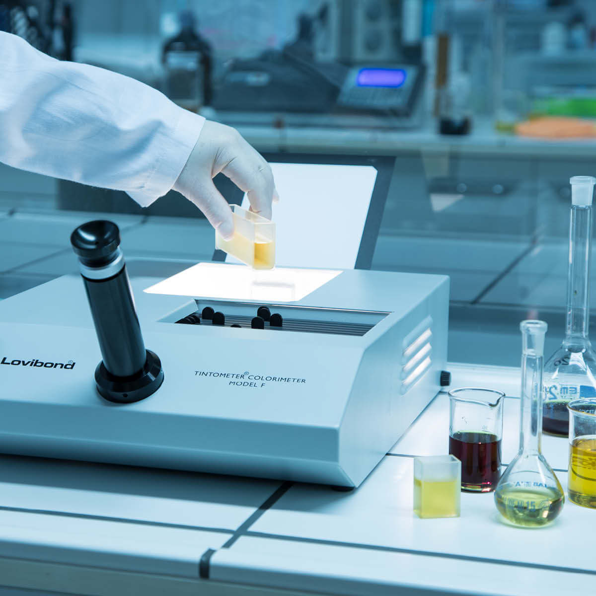 Lovibond Model F Colorimeter