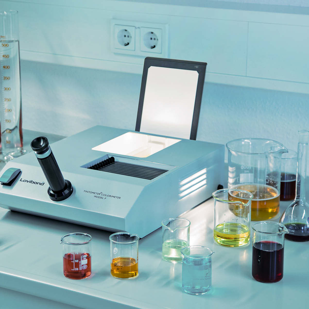 Lovibond Model F Colorimeter
