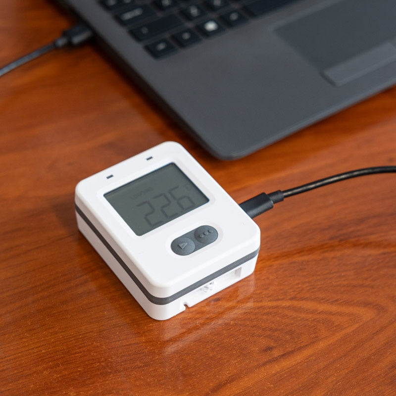 ThermaData® Thermistor Loggers | Probe or Room Sensor with external sensor
