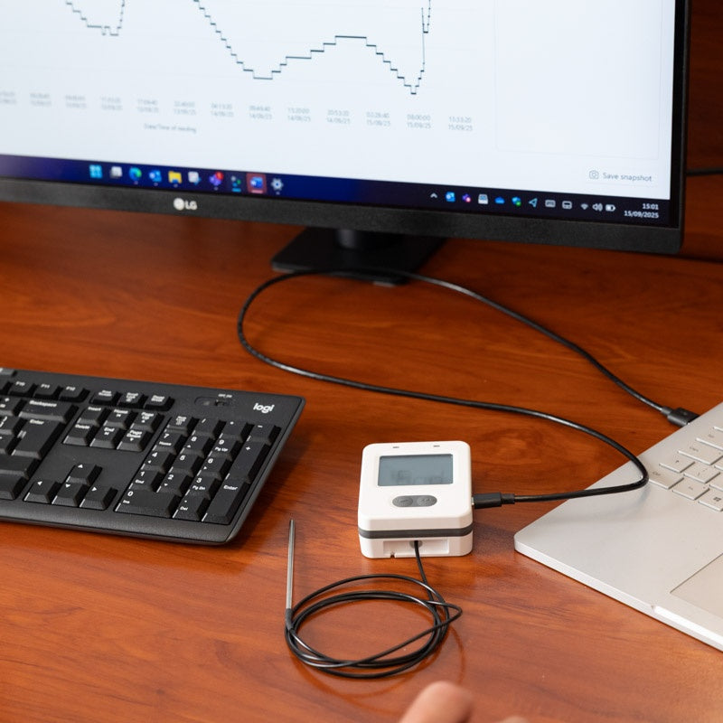 ThermaData® Thermistor Loggers | Probe or Room Sensor with external sensor